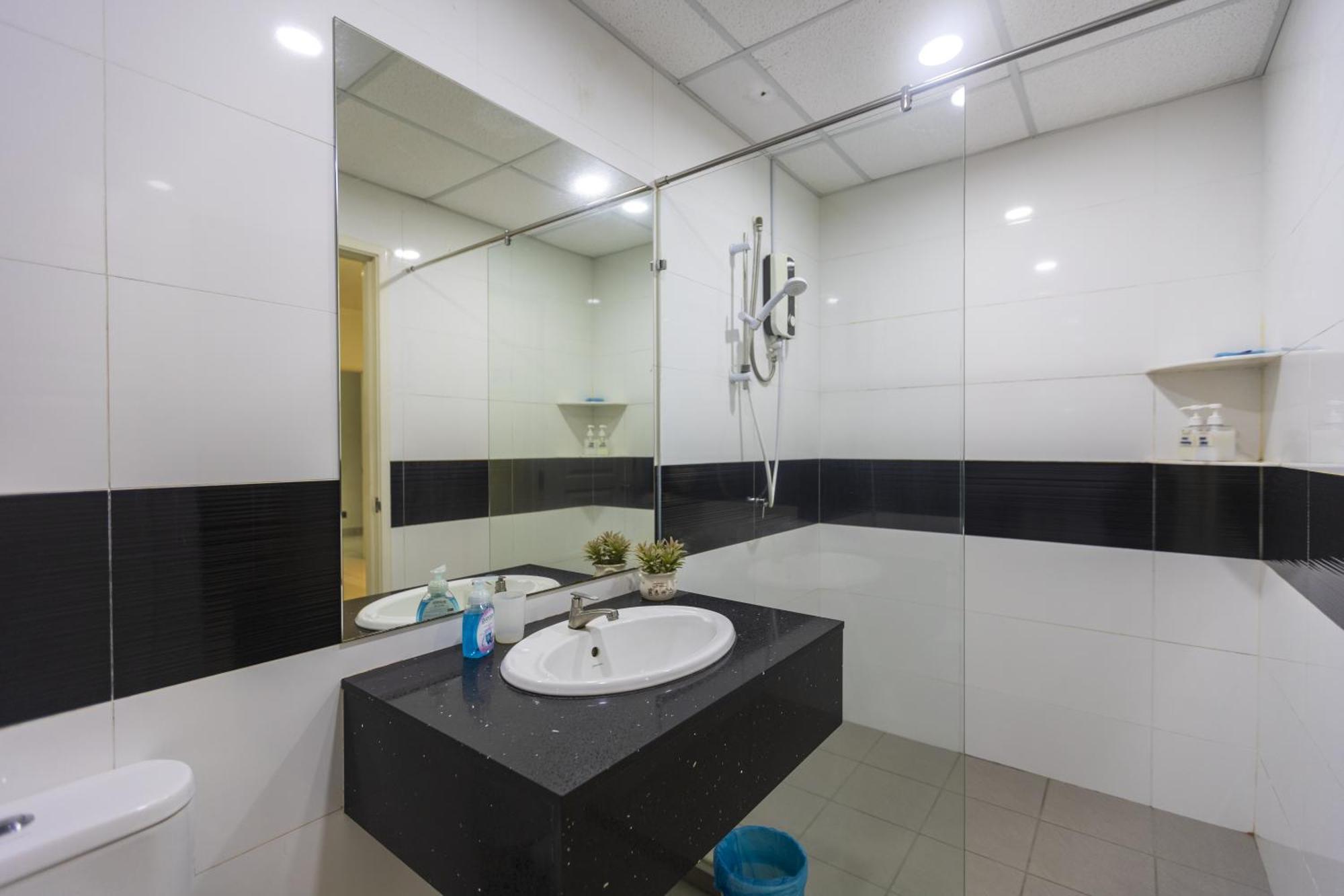 Sky Suites George Town Zewnętrze zdjęcie